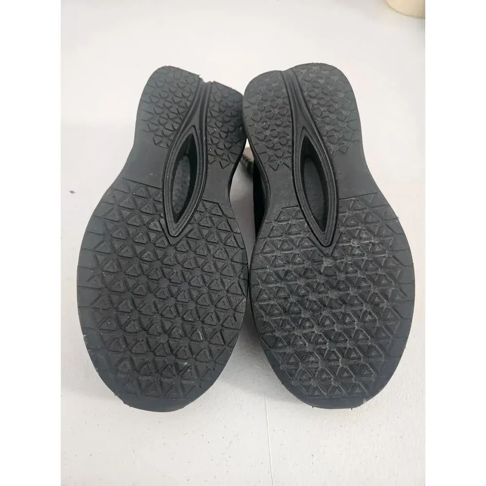 NWOB Boy's Lace up Sneakers Size EU37 US 5- 5.5